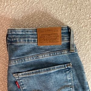 LEVI’S 721 HIGH RISE SKINNY JEANS